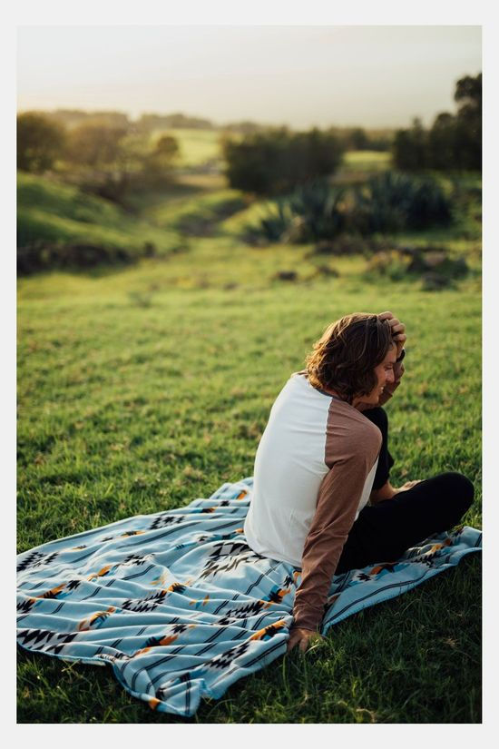 Slowtide Journey Fleece Blanket Deken